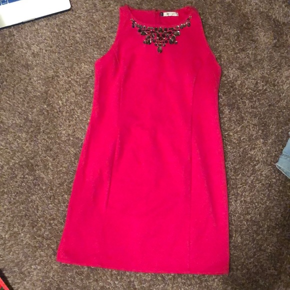 Beautiful, bright pink dress by Jennifer Lopez - Picture 1 of 4